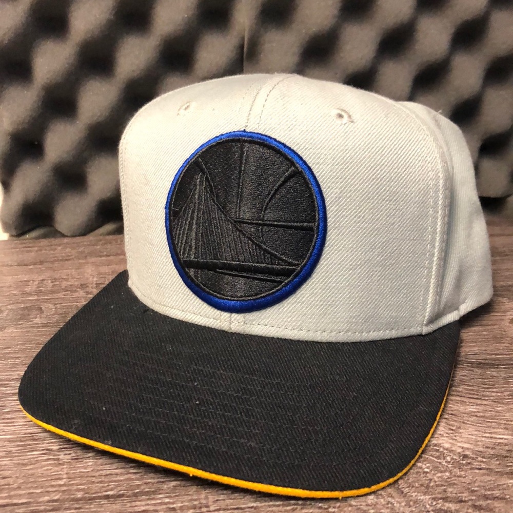 Warriors snap back hat